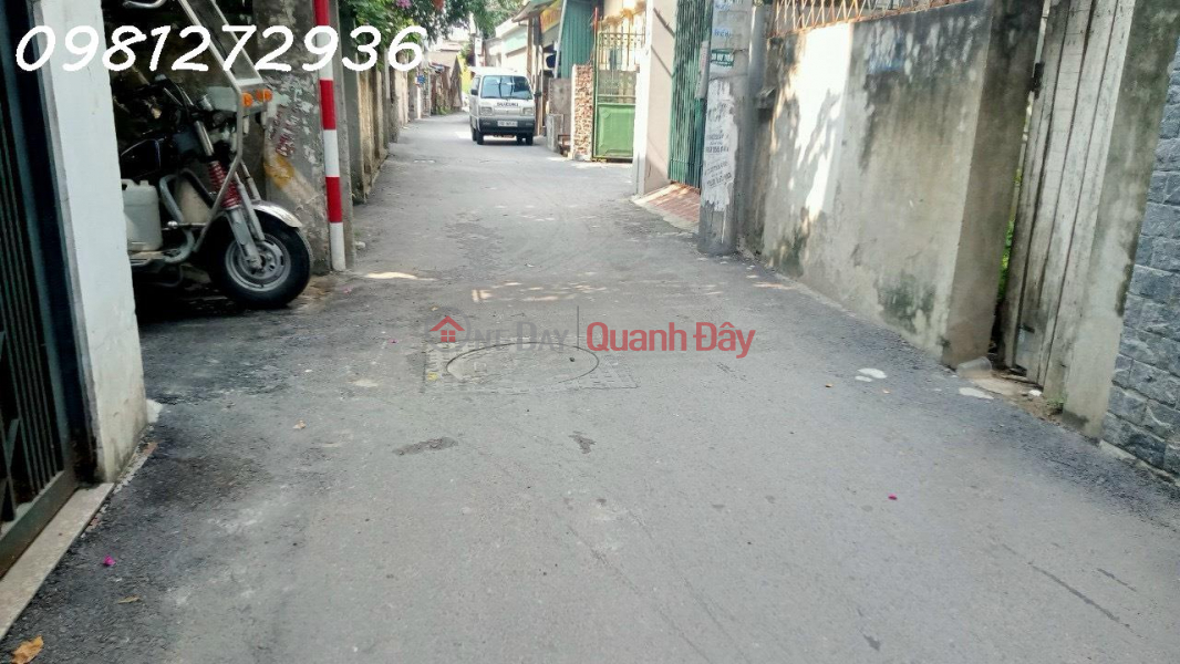 Property Search Vietnam | OneDay | Residential, Sales Listings Selling land and giving away a 4-storey house in Duc Giang, Long Bien, Hanoi, area 45m2, frontage 4m, car parking, commercial area.