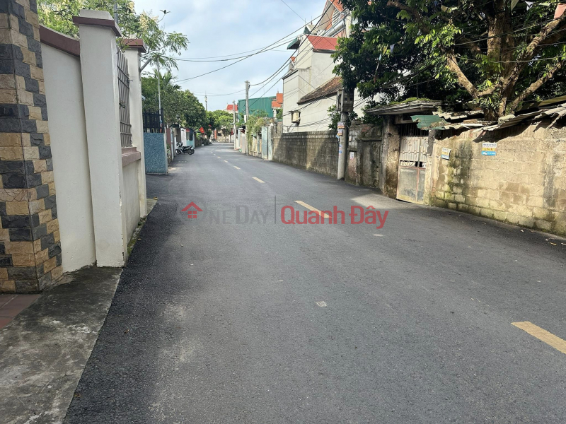 Consignment for sale 56.7m2, 4.5m square meter, 3.x billion, Phung Chau main axis, asphalt strip, business, auto avoidance., Vietnam Sales, đ 3.45 Billion