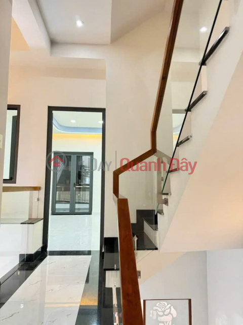HOUSE FOR SALE IN VIP AREA DISTRICT 6 - SOCIAL AREA - OVER 8 BILLION _0