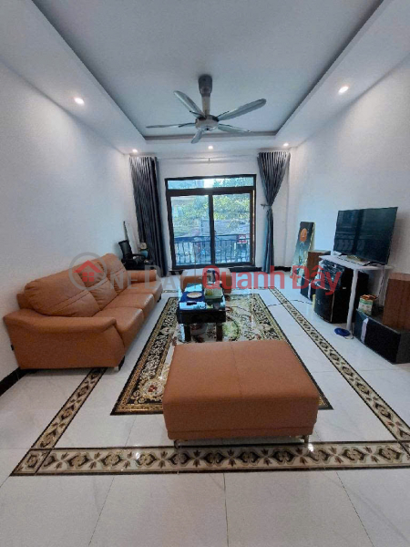 BÍCH HÒA THANH OAI_ 5 TẦNG THANG MÁY_ XE CÔNG QUAY ĐẦU TRƯỚC CỬA_ VỪA Ở VỪA KINH DOANH Niêm yết bán