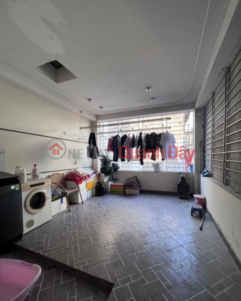 đ 6,4 tỷ | NHÀ ĐẸP – TRUNG TÂM QUẬN ĐỐNG ĐA - 2 MẶT THOÁNG – TIỆN ÍCH NGẬP TRÀN – 41M2, 6.4 TỶ