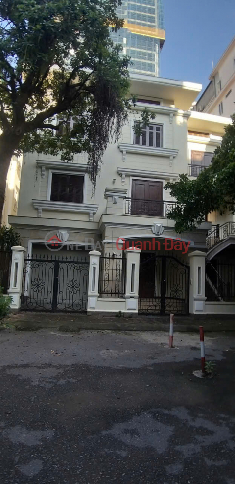 Urgent sale of corner villa 220m2 in Me Tri Ha urban area, nice view, business location, office _0