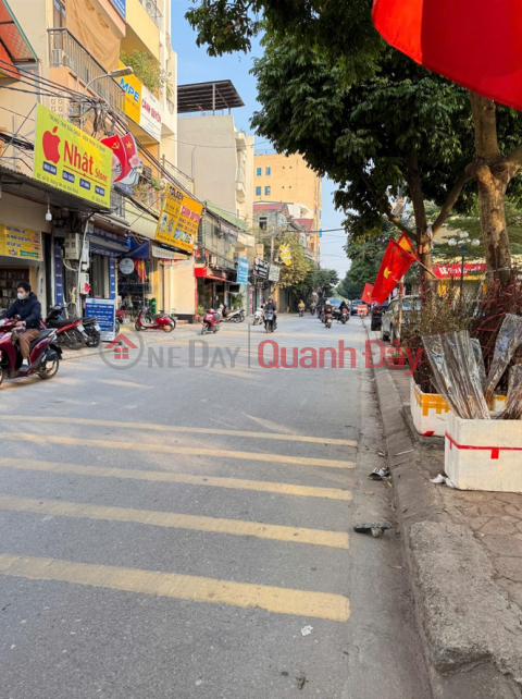 CORNER PLOT IN A PRIME LOCATION - Accessible by trucks - Kim Chung, Dong Anh - near the regulating lake and Bac Thang Long Industrial Park _0