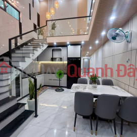 ► House in a wide alley, straight and directly accessible from Tran Cao Van street, 92m2, 5.4m frontage, 2 floors, 4 bedrooms, ready to move in. _0