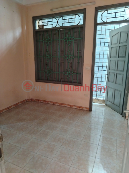 Whole house for rent in Ha Ke Tan Alley, Thanh Xuan, 35m² x 4 floors, 3 bedrooms, 8 million\\/month Rental Listings