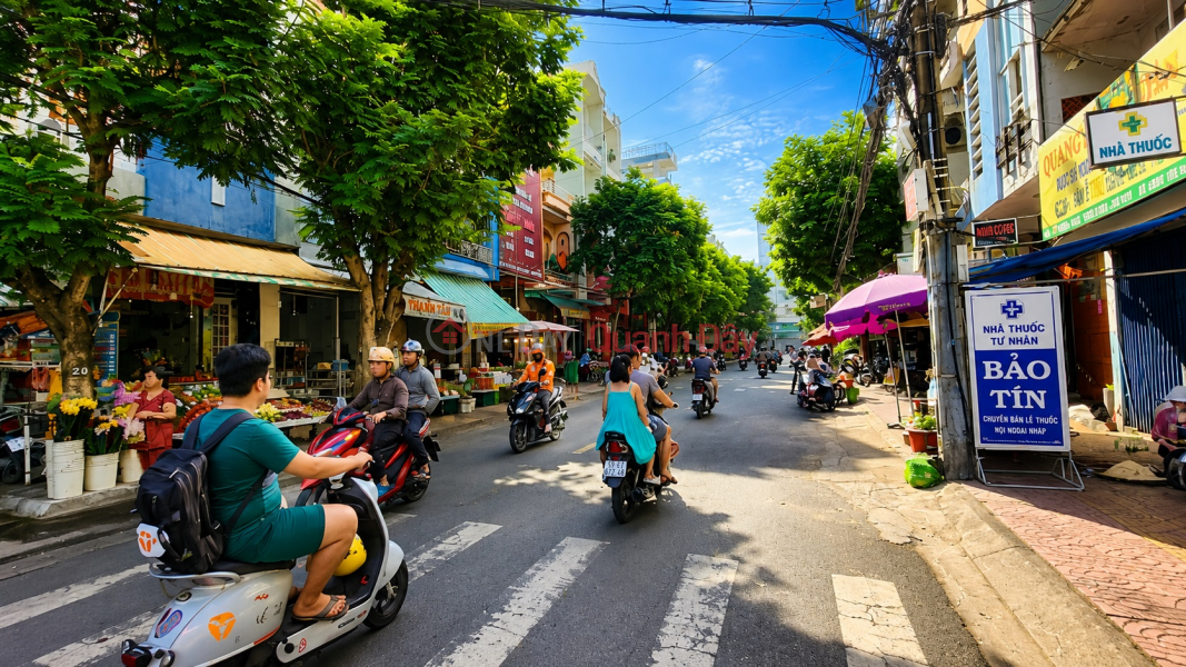 Property Search Vietnam | OneDay | Residential | Rental Listings House for rent on Thong Nhat Street, 64m², 4 floors, right next to the market and intersection.