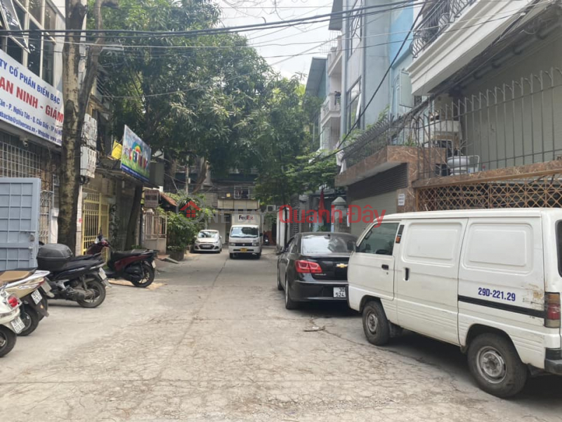 Subdivision of cars to avoid- Nghia Tan Street-Cau Giay District Center-Good business-58m2-Only 11.7 Billion Sales Listings