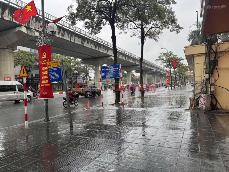 Property Search Vietnam | OneDay | Residential Sales Listings | Selling super product on Ho Tung Mau dual street, behind and next to alley 3 - 5m. Cars can go around the land.