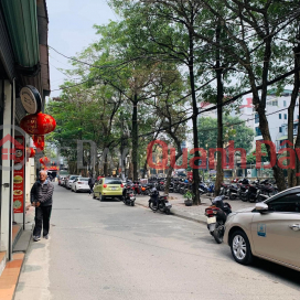Bán Tòa Khách Sạn Phố Trần Duy Hưng,Ngõ Ôtô View hồ 150m/7Tầng (Có Hầm) 68 Tỷ _0