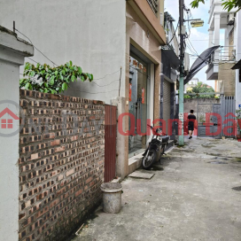 Only 1 lot! Rare, just over 3 billion 46m2 Giang Bien, square, 10m from car, right next to market, office. Contact 0936123469 _0