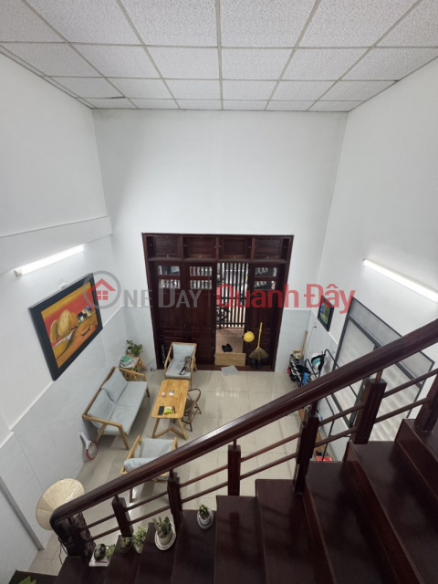 ► House with two street frontages, 25m straight access to Le Duan main road, 57m2, mezzanine floor, Lim wood interior, slightly over 4 billion VND. _0