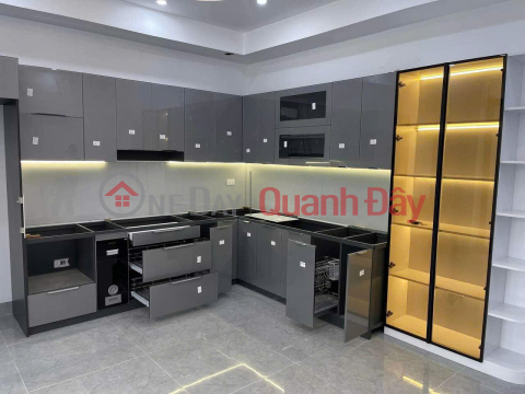 XUÂN LA TÂY HỒ - CĂN HỘ 3 NGỦ 3 WC 2 BAN CÔNG 132m GIÁ 9 TỶ HƠN _0