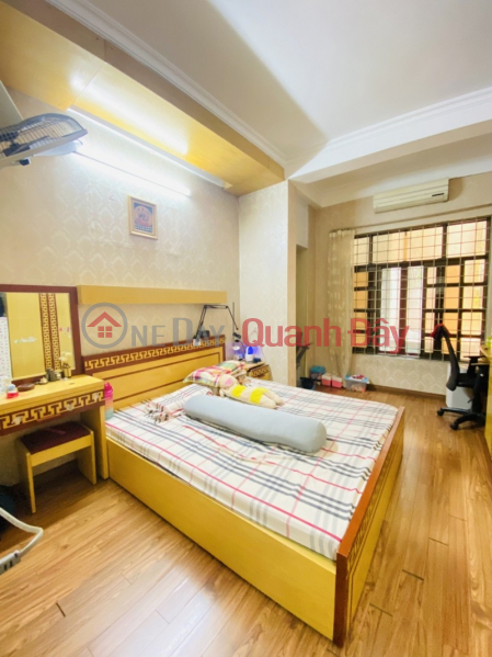 Property Search Vietnam | OneDay | Residential Sales Listings | Cat Linh private house for sale, Dong Da, 40m, 4 floors, 5m frontage, beautiful, rare shallow alley, 5 billion, contact 0817606560