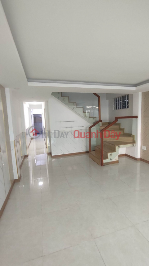 Hai Chau center, walking distance to the airport, no car, 87m2, only 3 billion more.. _0