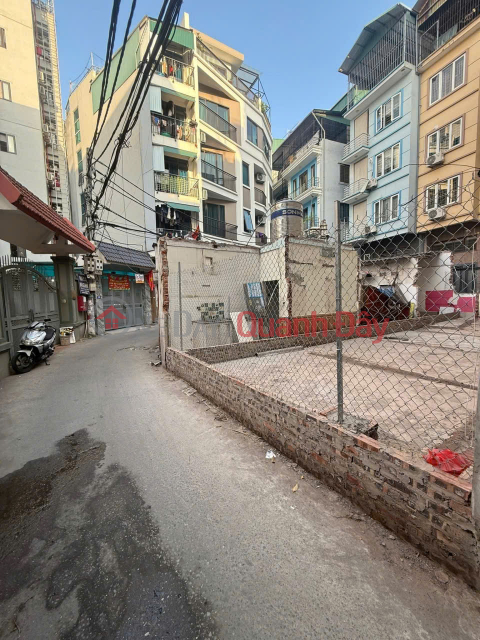 70.5m2 land in Kim Giang - 2 sides facing car-accessible alleys - no other plot like this available! _0