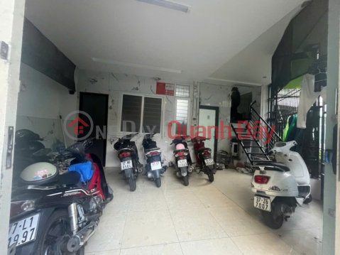 ► Corner of Car Alley, Hoa Cuong Market area, 71m2, 3 floors, 7 apartments, revenue 30 million. _0