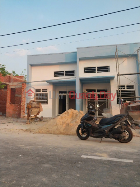 HOUSE IN BEAUTIFUL LOCATION - GOOD PRICE - URGENTLY SELLING SOCIAL HOUSING APARTMENT IN Minh Hung Commune, Chon Thanh, Binh Phuoc Sales Listings