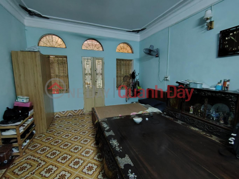 318 De La Thanh 40m only 8.3 billion, alley frontage, rare location, airy, wide open, rear expansion _0