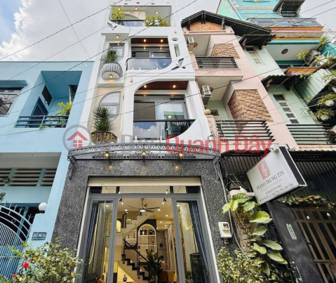 BEAUTIFUL HOUSE FOR SALE IN THE CENTER OF DONG NGAC WARD - AREA 34M2 - 5 FLOORS PRICE 6 BILLION - NEAR CAR _0