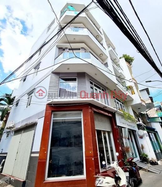 Corner house, 2-sided alley in Phan Xich Long area, 4.8x10m, 3 bedrooms Rental Listings