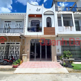 Stunning house in Tay Do Cultural Residential Area - 3 bedrooms - Fully furnished with high-end furniture - Price 4.26 billion VND _0