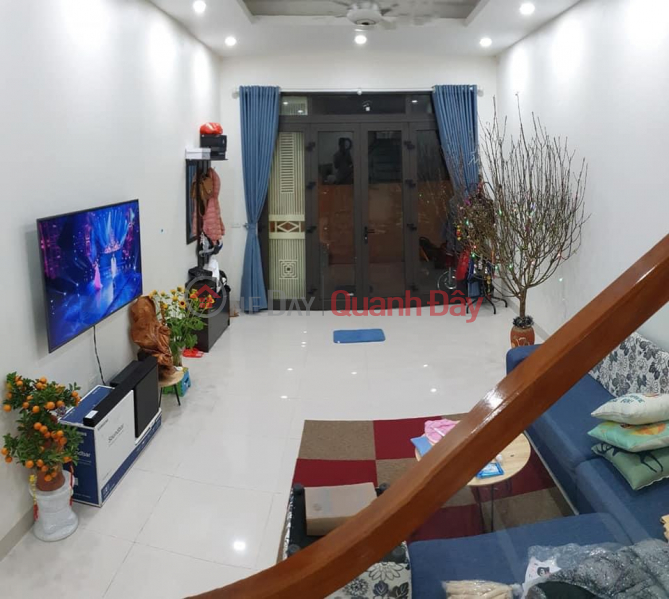 Property Search Vietnam | OneDay | Residential, Rental Listings | House for sale in Gia Quat, Long Bien. 35m2 * mt 3.5m . 2.9 billion new houses, free furniture