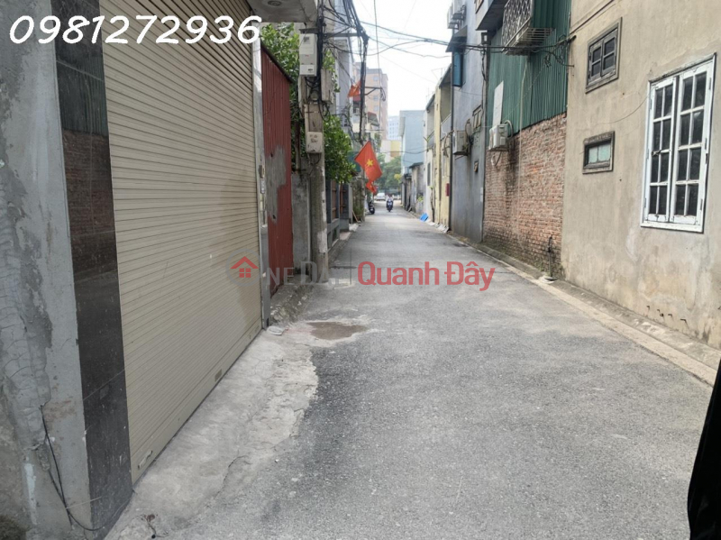 Homeowner going abroad needs to sell urgently Phuc Loi Long Bien Hanoi Land Area 36m MT 3.8 m convenient traffic Sales Listings