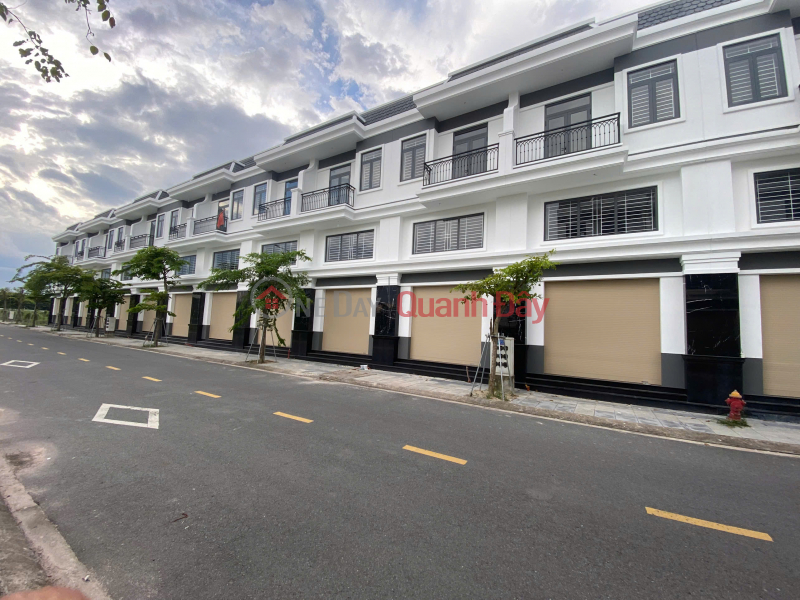 Separate book for each plot - Built according to model, right in the center of Hoa Loi - Ben Cat Sales Listings