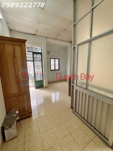 đ 5.9 Billion | URGENT HOUSE FOR SALE IN NGUYEN TRAI, DISTRICT 1 - 33M2, 4M WIDTH - 4 FLOORS - NEAR THE STREET - TRAN DINH XU - NGUYEN CU TRINH - FRONTAGE 54