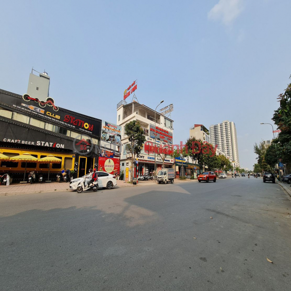 Owner needs to URGENTLY sell a plot of land in Trau Quy resettlement area, Gia Lam, Hanoi. Contact 0989894845 Sales Listings