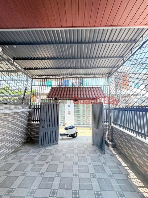 Two-story house for sale, located right next to Chiều Market in Vĩnh Ngọc commune, Nha Trang city. _0