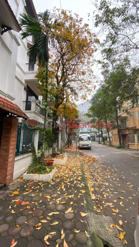 Bán nhà Nguyễn Khuyến Văn Quán 132m2, 4T, 3 mặt thoáng, sân vườn Giá 37 Tỷ _0