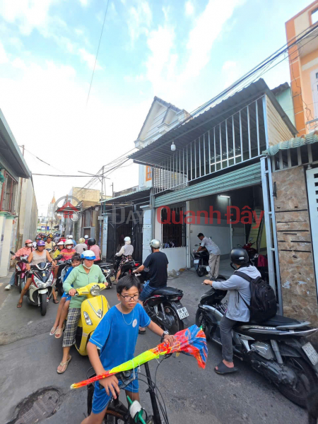 Nhà mặt tiền gần vòng xoay An Phú - Vị trí vàng kinh doanh - Giá chỉ 2,95 tỷ - Khu vực sầm uất | Việt Nam | Bán, đ 2,95 tỷ