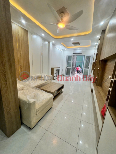 Property Search Vietnam | OneDay | Nhà ở Niêm yết bán Nhà Lĩnh Nam Mặt Ngõ Thông Ô Tô Đỗ Cửa Qua Nhà 42m 5 Tầng 4 Ngủ Giá 9.1 Tỷ Sổ Riêng