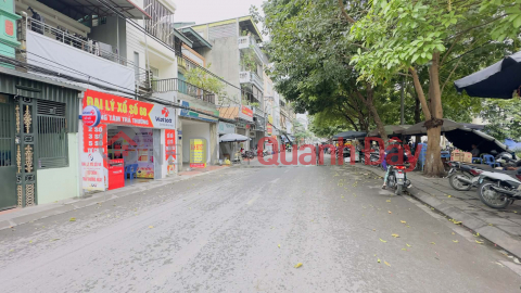 Corner house on Long Bien street, 100m², 7.3m frontage, two-way traffic. _0