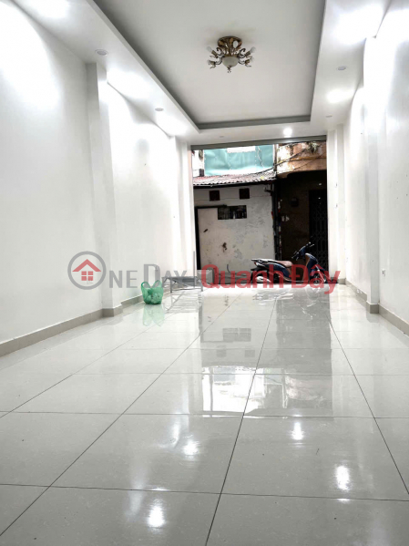 Cho thuê nhà nguyên căn ngõ 107 Tôn Đức, 38m2 x 4 tầng, 5 ngủ, 4 wc.16,5 Triệu Việt Nam Cho thuê, đ 16,5 triệu/ tháng