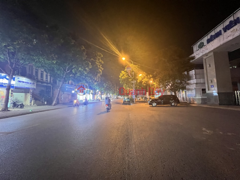 House for sale C4, Truong Lam street frontage, 36m x 6m, wide sidewalk, business only slightly over 11 billion, negotiable. Contact 0936123469 Sales Listings