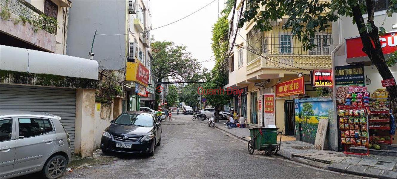 Property Search Vietnam | OneDay | Residential, Sales Listings | Owner sells house on Nguyen Trai street, Thanh Xuan. Alley is open for cars, good business. Price: Over 4 billion