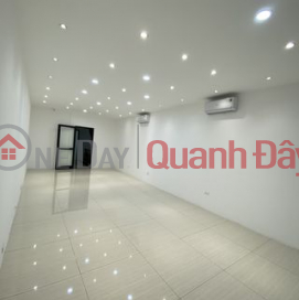 House for rent on Huynh Thuc Khang street 80m2 x3 floors, elevator _0