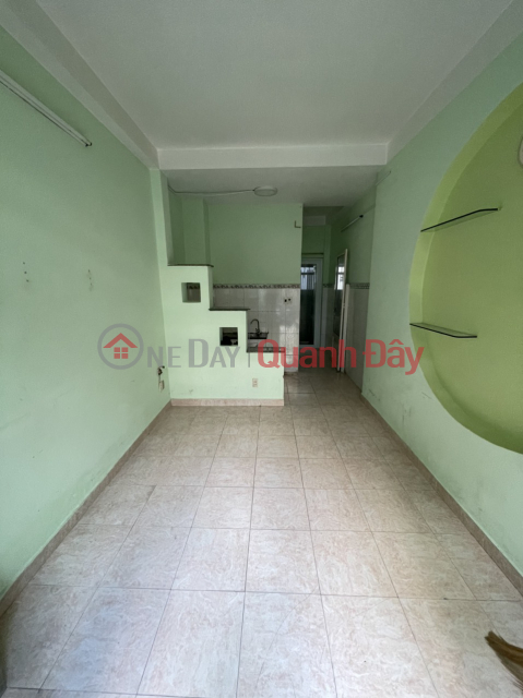 3-STORY HOUSE IN DIEN BIEN PHU ALley - WITH AIR CONDITIONER - ONLY 10 MILLION _0