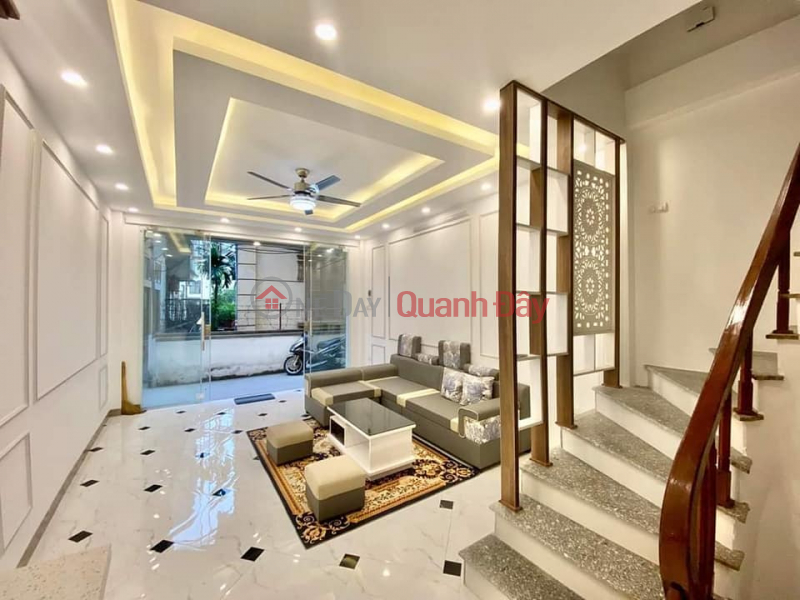 Selling Truong Dinh townhouse, 30m x 5,3 houses on the street, surprisingly cheap Sales Listings