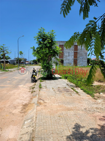 đ 910 Million, BEAUTIFUL LAND - GOOD PRICE - Land Lot for Sale in Nice Location in Mo Duc Town, Quang Ngai