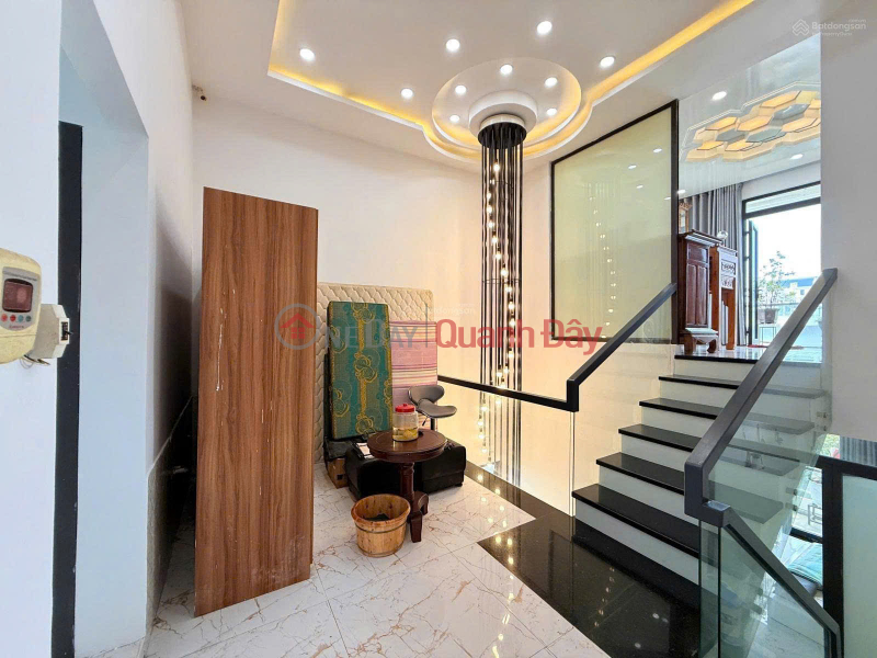 ► MT Nguyễn Khang gần Hà Huy Tập, 94m2, ngang 5m, 3 tầng, chính chủ, hơn 7 tỷ | Việt Nam | Bán, đ 7,4 tỷ