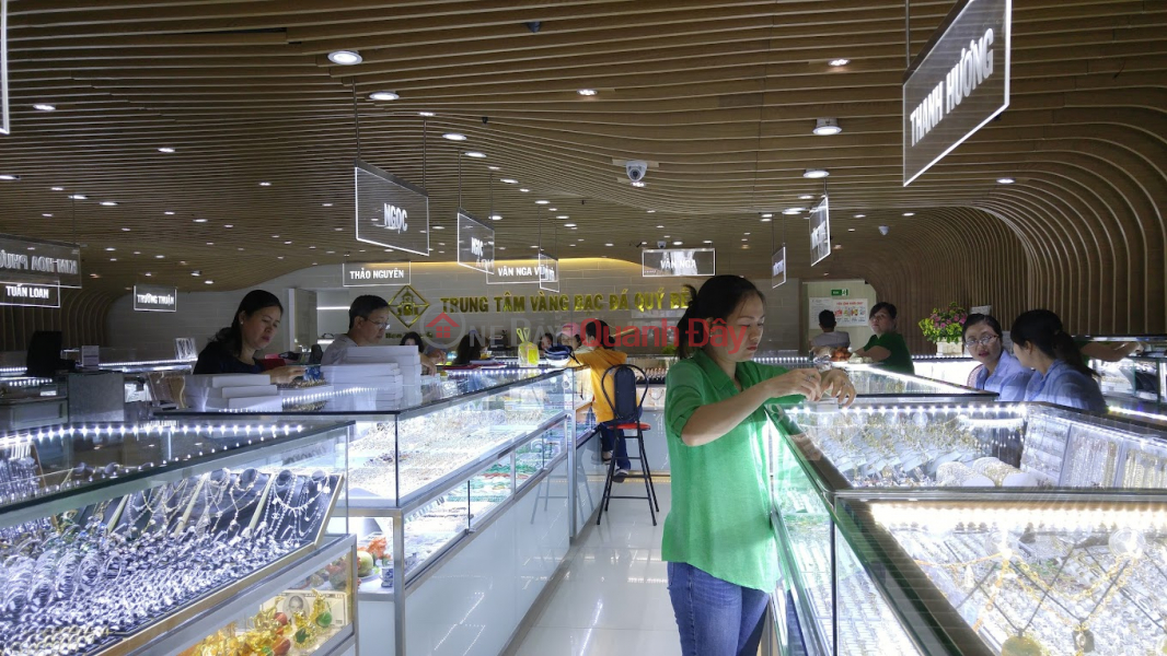 Trung Tâm Vàng Bạc Đá Quý Bến Thành 186-188 Lê Thánh Tôn (Ben Thanh Jewelry Center 186-188 Le Thanh Ton) Quận 1 | ()(1)