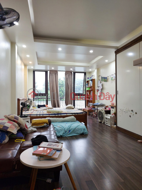 TRAN QUOC HOAN TOWNHOUSE FOR SALE. - 2 AIR SIDE - CAR GARAGE - 4M ROAD IN FRONT OF HOUSE PRICE 10 BILLION _0
