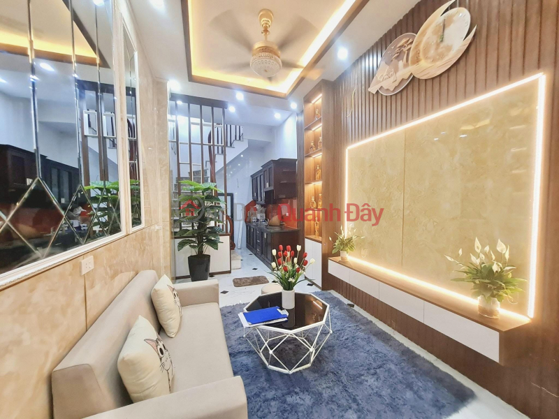 SUPER PRODUCT IN THE CENTER OF DONG DA DISTRICT COST OVER 3 BILLION 4-FLOOR HOUSE - FULL FUNCTIONS Sales Listings