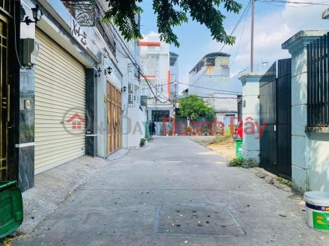 Bán gấp nhà ở ngay trung tâm , giá mềm, vị trí không có căn thứ 2 tại Thủ Đức. _0