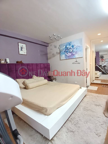 (Tin thật 100%) CH 100m2 x 3PN có lốt ô tô tại Star Tower - Ban công Đông Bắc - Nội thất 600 triệu Việt Nam | Bán, đ 11 tỷ