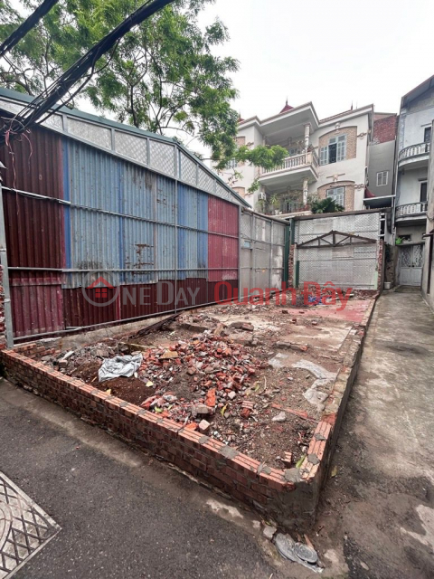 Land for sale in alley 96, Thuong Thanh, 50m x 4m2, corner plot, accessible by car, only 9 billion VND (negotiable). _0
