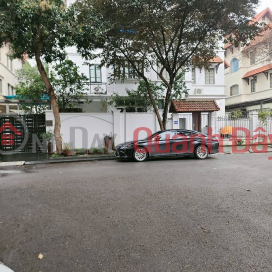 Cho thuê biệt thự Thành phố Giao Lưu, 205m2, 4 tầng, làm văn phòng đẹp _0